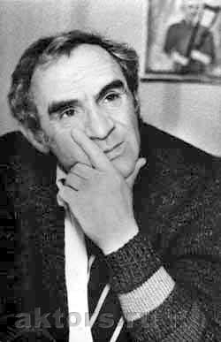 1976